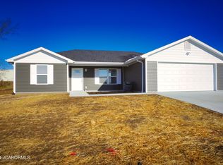 525 Kinleigh Dr, Fulton, MO 65251