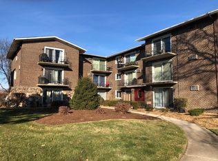9008 W 140th St APT 2A, Orland Park, IL 60462