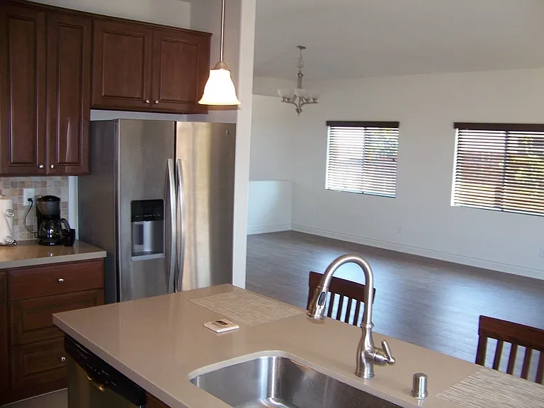 305 Hampton Dr — Photo 17