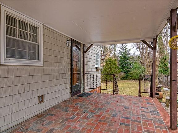 5th image of 2504 W Cornwallis Dr