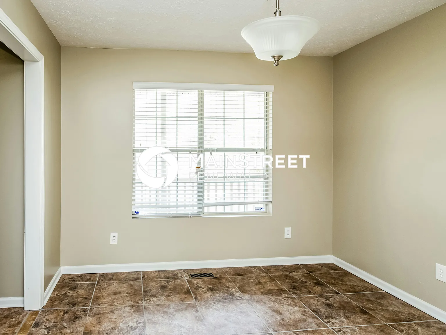 200 Princeton Way — Photo 4