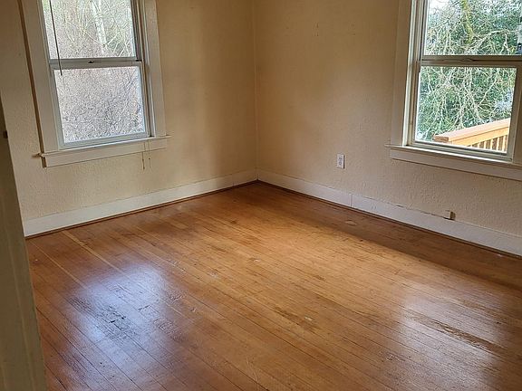 Bedroom #1