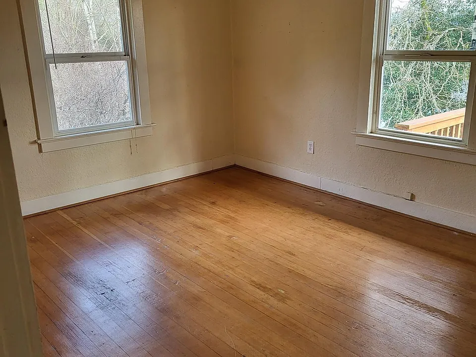 Bedroom #1