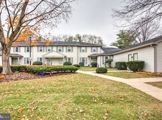 41 Ashlea Vlg, New Holland, PA 17557