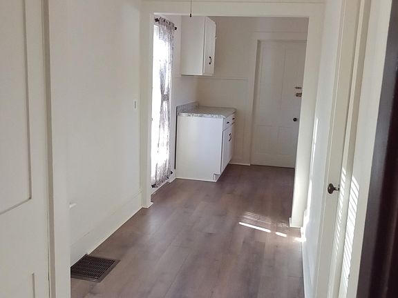 Hallway to kitchen from LR