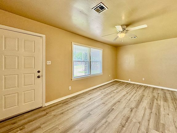 2nd image of 3222 N Holman Ct