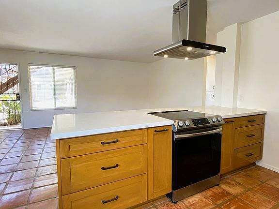 2nd image of 4930 Del Mar Ave Unit 107