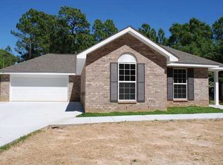 130 Hernando St, Dauphin Island, AL 36528
