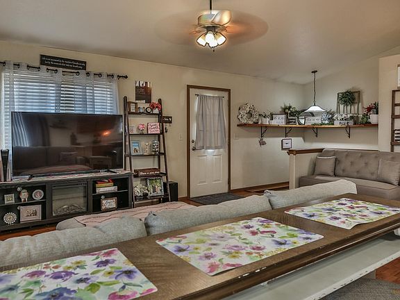 4th image of 6810 Meadow Rose Ln