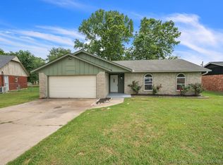 1729 S 5th Pl, Broken Arrow, OK 74012