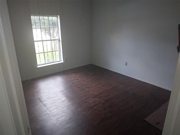 5th image of 3131 Tidewater Dr