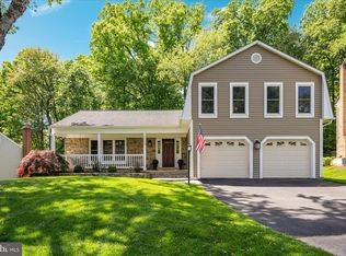 13117 Tingewood Ct, Herndon, VA 20171