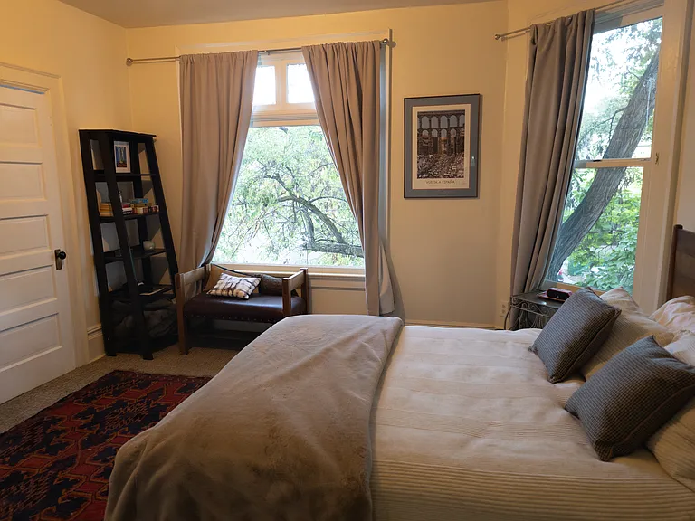 434 E 3rd Ave #3 — Photo 9