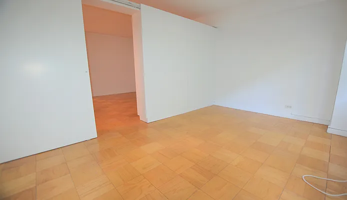 Rented by Manhattan Realty Group | media 20