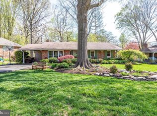 4201 Breezewood Ln, Annandale, VA 22003