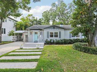2934 W Coachman Ave, Tampa, FL 33611