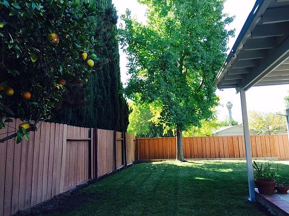 2nd image of 932 Cottonwood Dr
