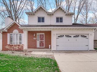 2455 W 61st Pl, Merrillville, IN 46410