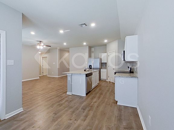 5th image of 114 Yardley Dr
