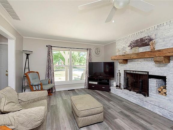 4th image of 6017 W Pleasant Valley Dr