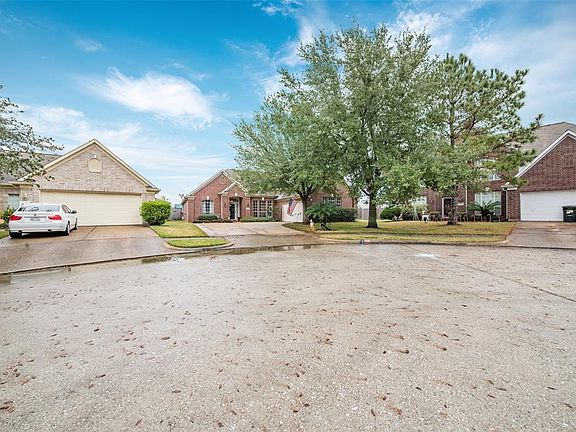 4th image of 8002 Aspen Ct
