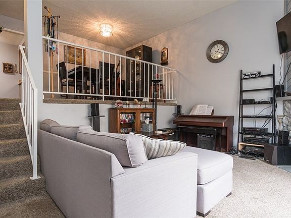 2nd image of 14291 Foothill Blvd Unit 8