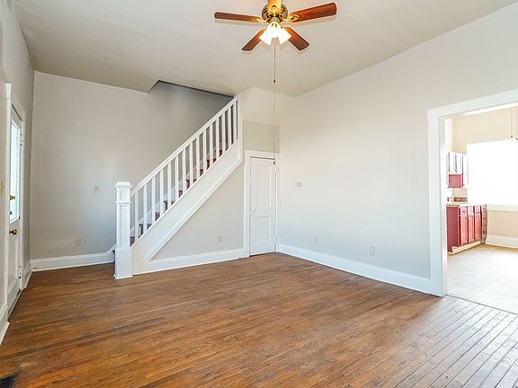 3rd image of 20 Vernon Ave