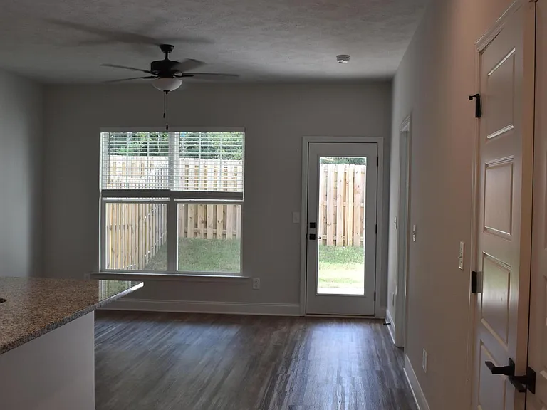 4354 Beautiful Pond Park — Photo 5
