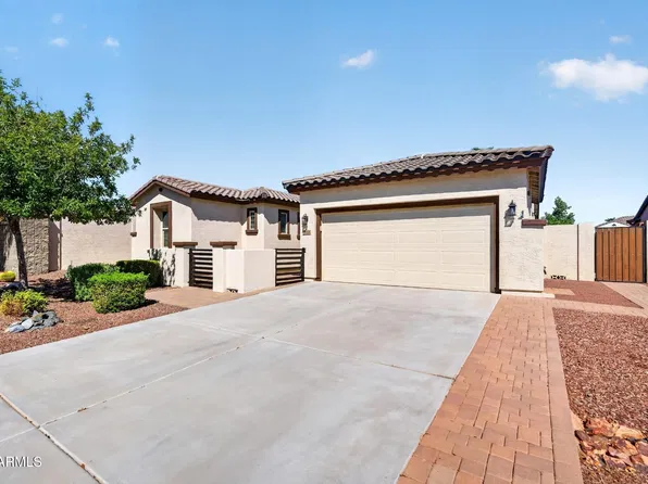 14904 W LUNA Circle, Litchfield Park, AZ 85340