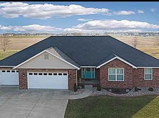 9558 Fieldcrest Pl, Breese, IL 62230