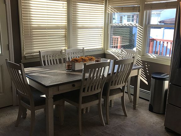 2nd image of 1450 Herzel Blvd