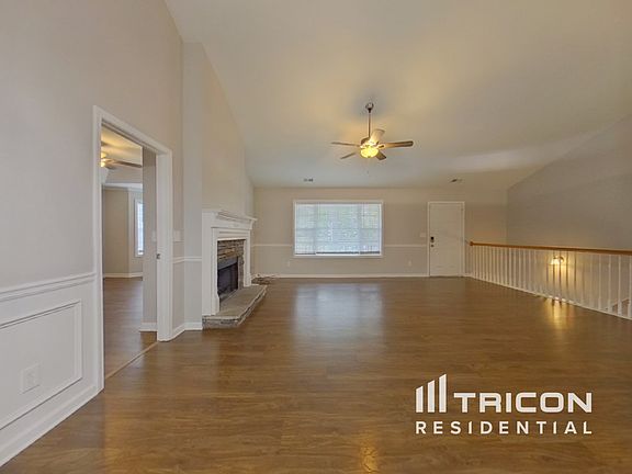 3rd image of 119 Creekwood Dr