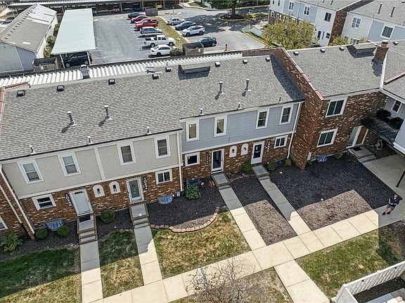 4th image of 10242 W 96th St