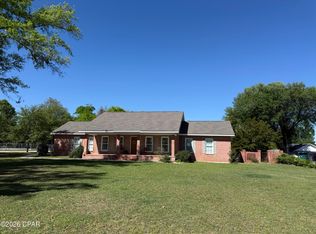 2679 Choctaw Trl, Marianna, FL 32446