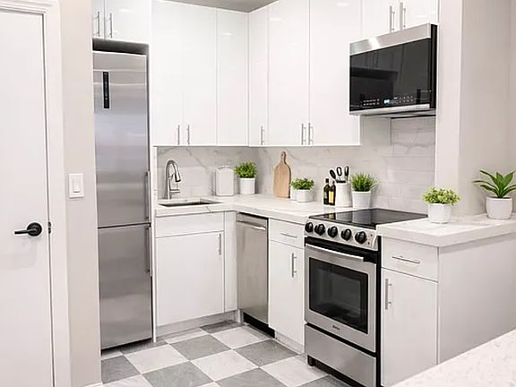 3rd image of 464 W 23rd St #1G