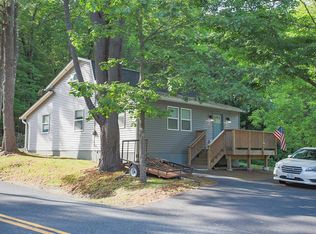 10 Maple Ln, Otisville, NY 10963