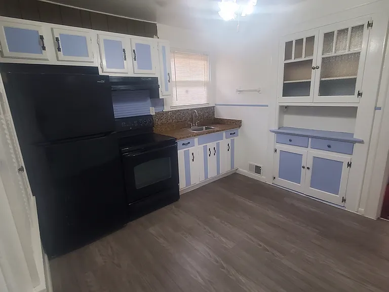 6035 Arthur Ave — Photo 11