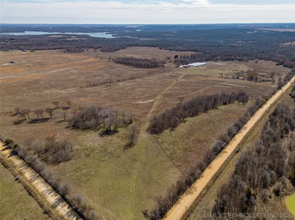374006 E 1020th Rd, Okemah, OK 74859