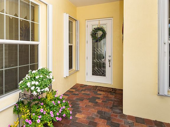 2nd image of 5177 Formosa Cir