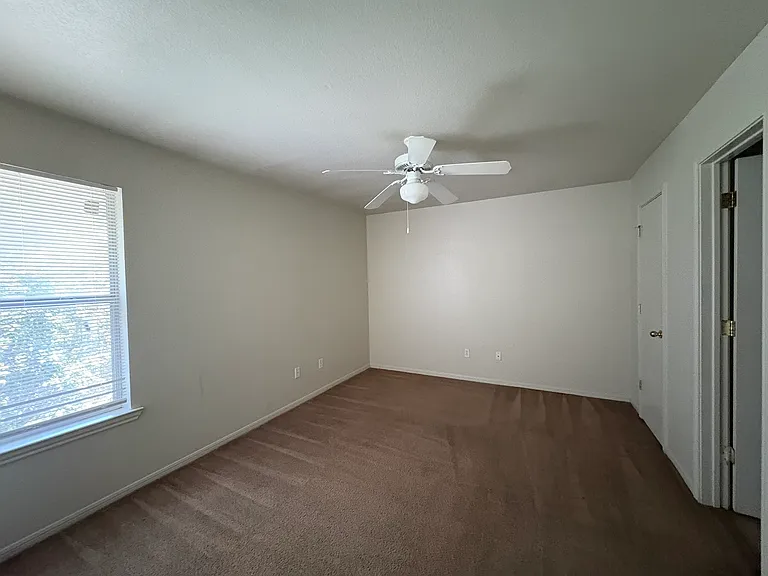 330 S 40th St #B — Photo 17