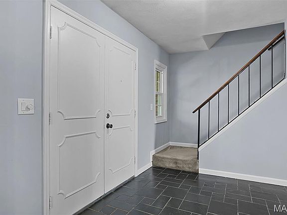 4th image of 1606 Fairway Dr