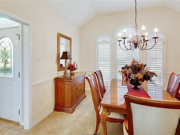 5th image of 9329 Whitney Ln