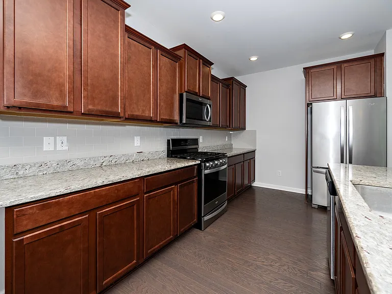 4050 Reunion Creek Pkwy — Photo 8