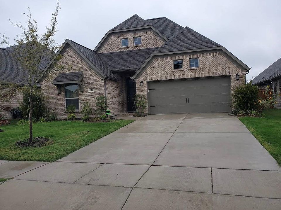 2nd image of 811 Knoxbridge Rd