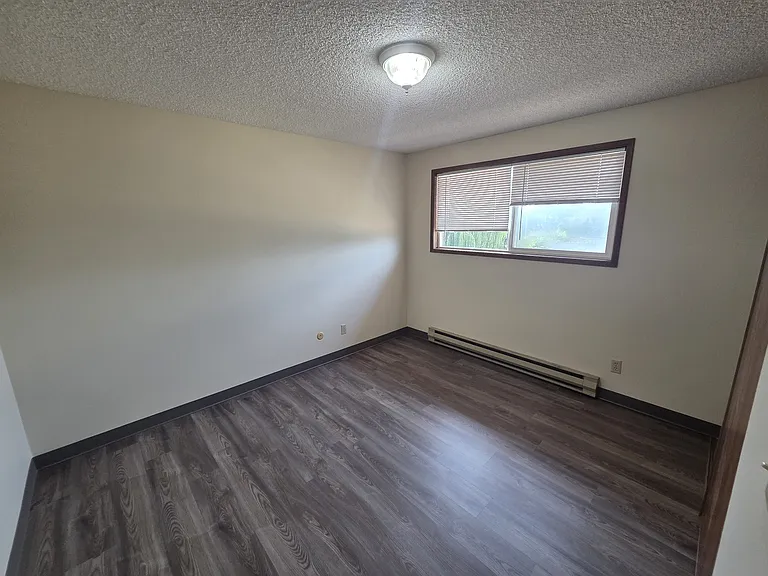 615 N Main St — Photo 15