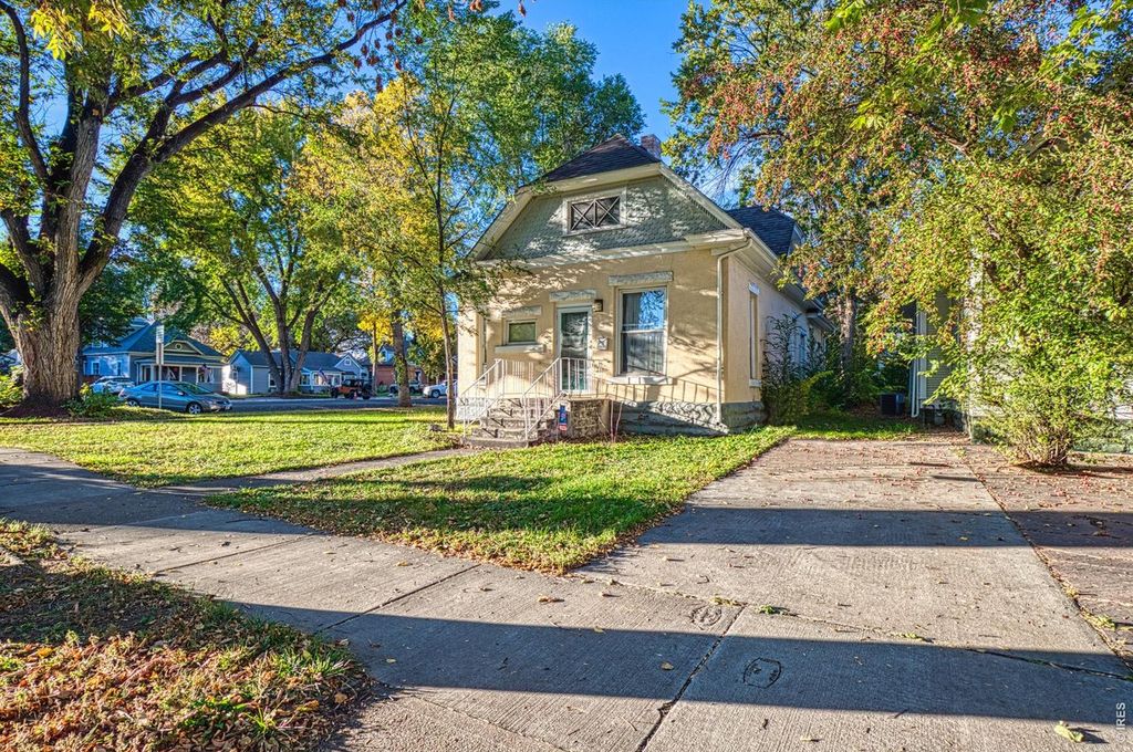 530 Mathews St