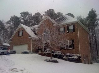 5713 Willow Lake Dr, Hoover, AL 35244