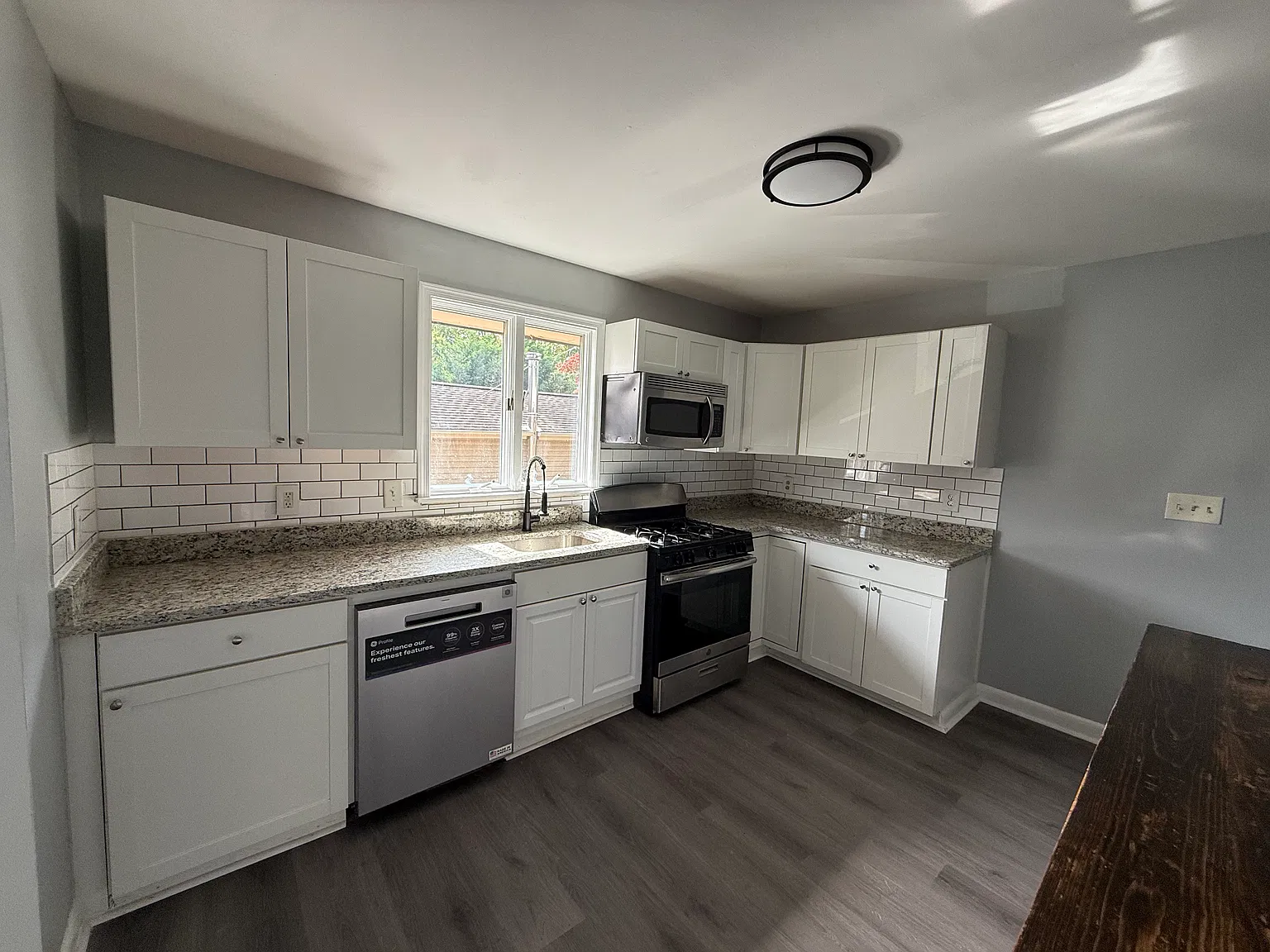 3 bed, 1600 sqft, $3,400 — Photo 3