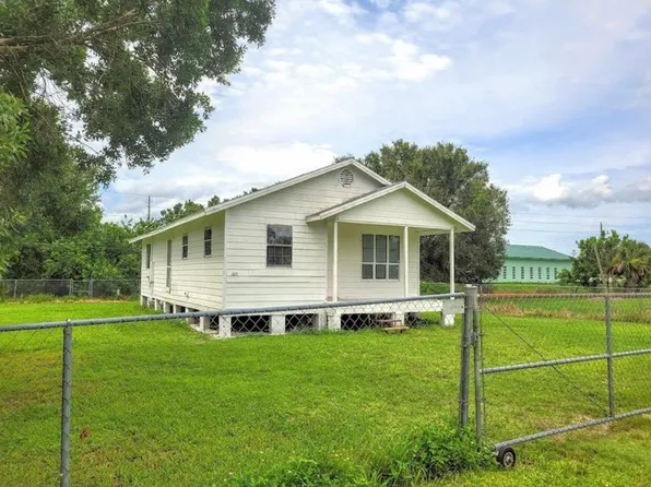 685 Avenue B, Moore Haven, FL 33471