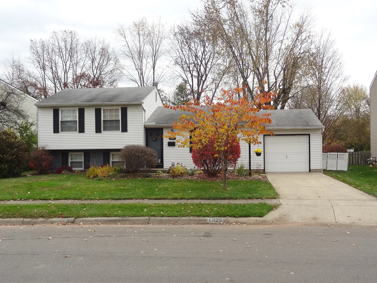 1820 Meander Dr photo 1